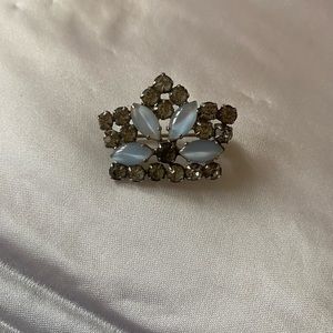 Vintage Juliana brooch